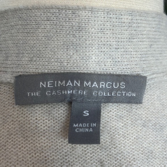 Neiman Marcus The Cashmere Collection/Cardigan - Picture 6 of 8